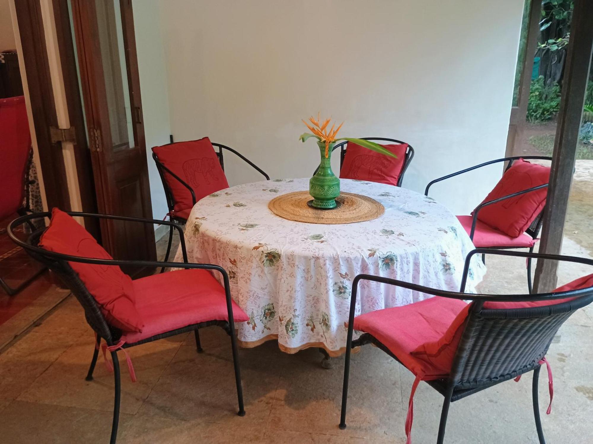 Banyan House - Luxurious 4 Bedroom Villa On One Acre, Near The Beach Nagaon  Εξωτερικό φωτογραφία